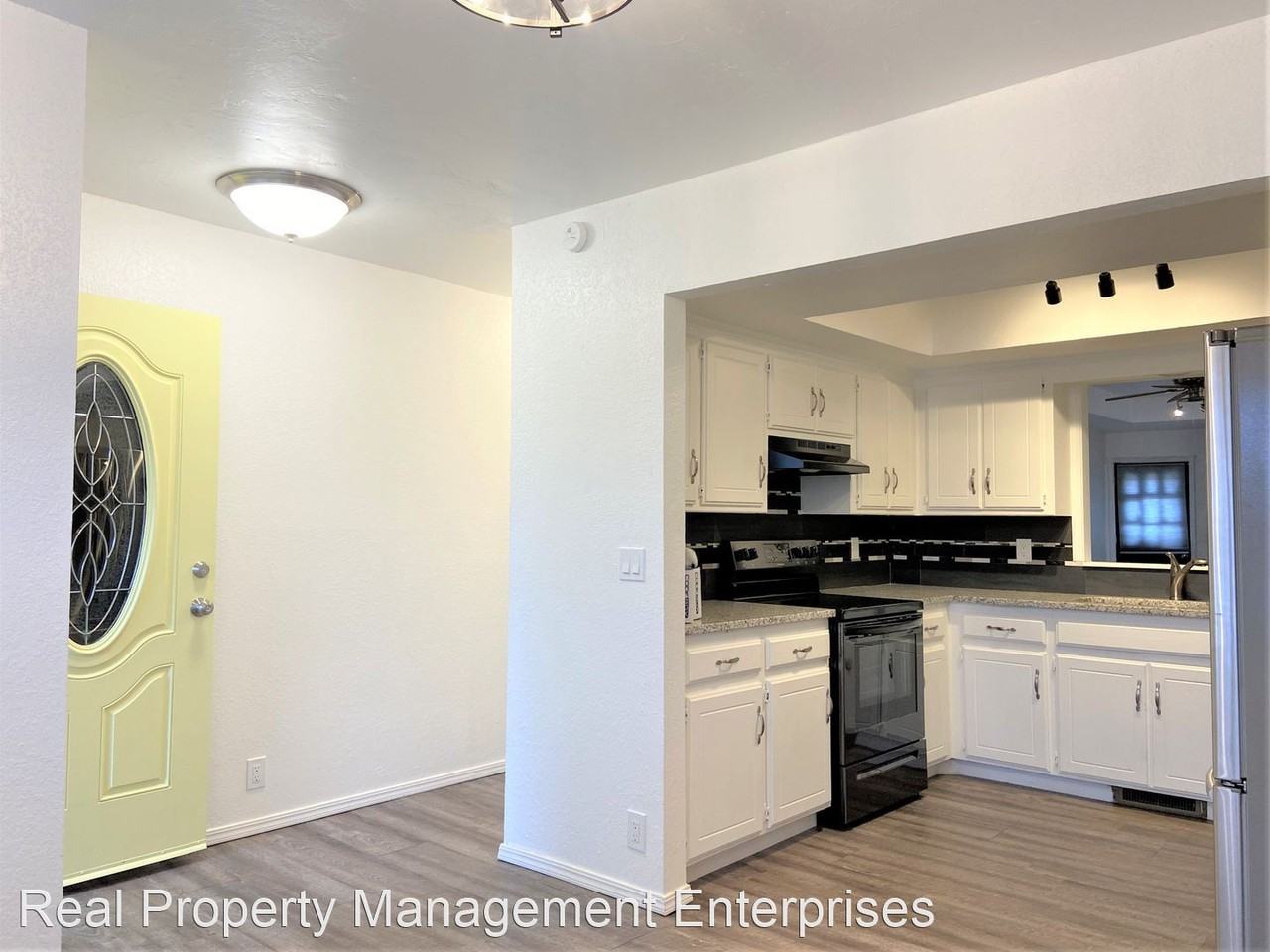 7142 Nw 116th St - Photo 2 of 49