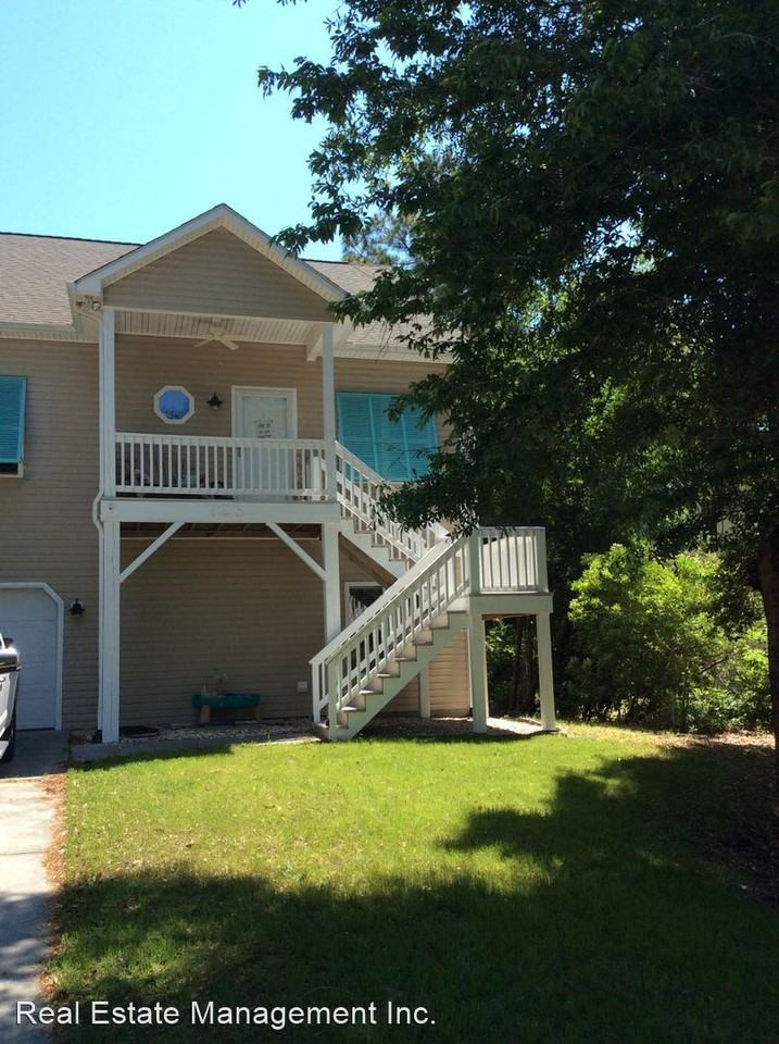 328 Live Oak St - Photo 2 of 46