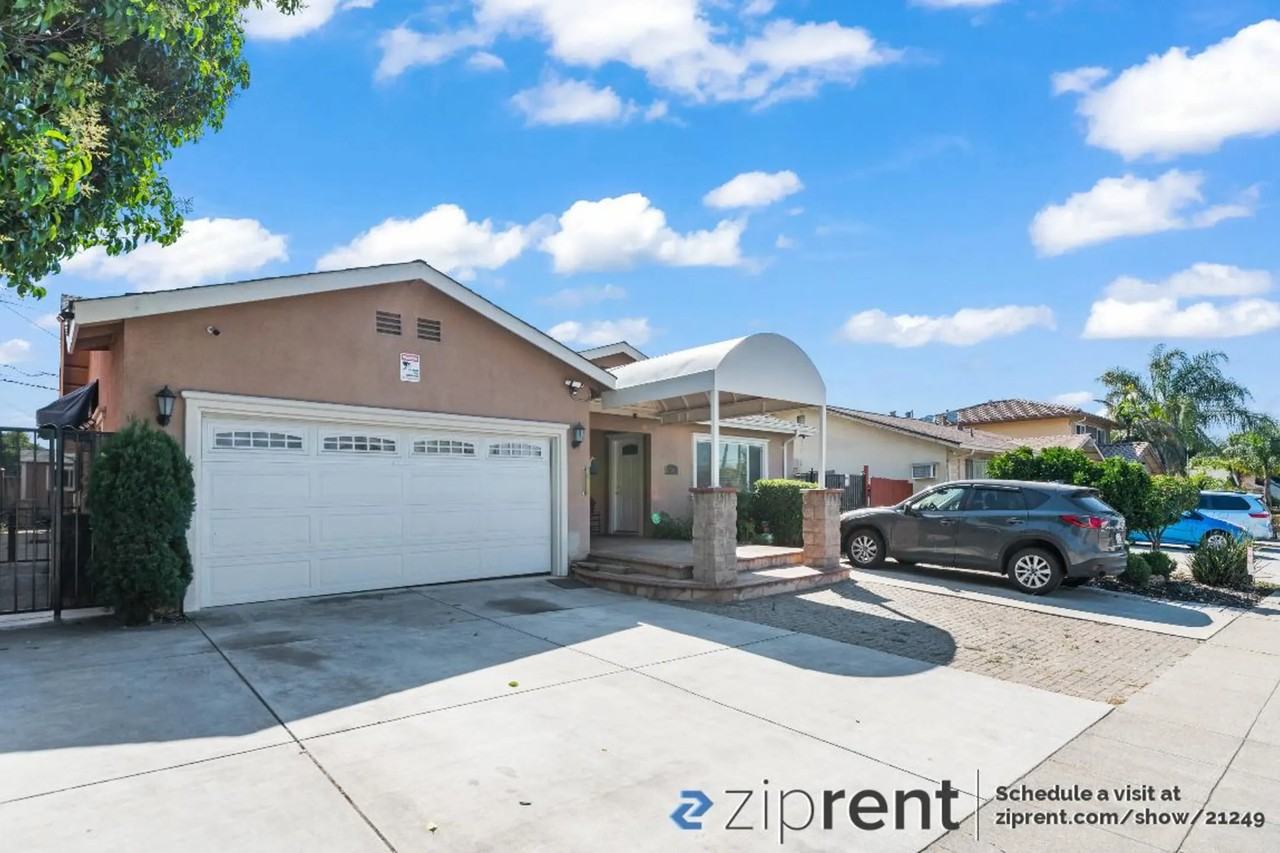 2661 S King Rd ##Adu