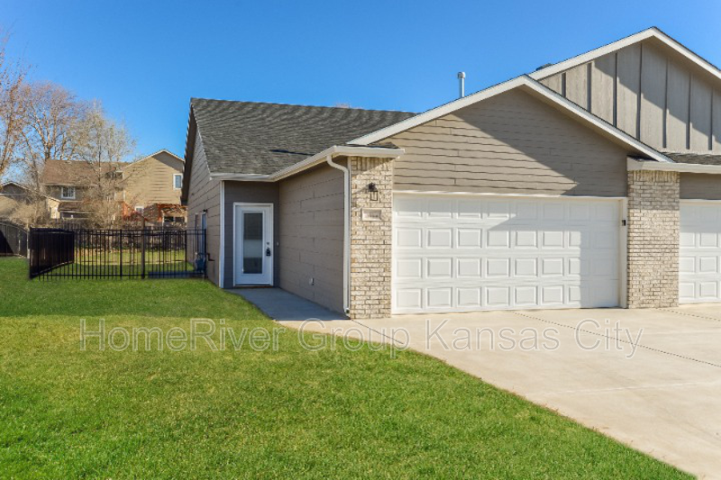 109 E Santa Fe Cir - Photo 2 of 18