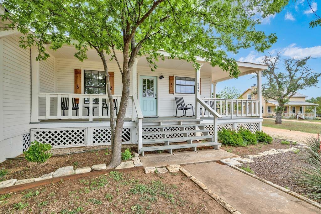 247 Sunday Cir - Photo 2 of 14