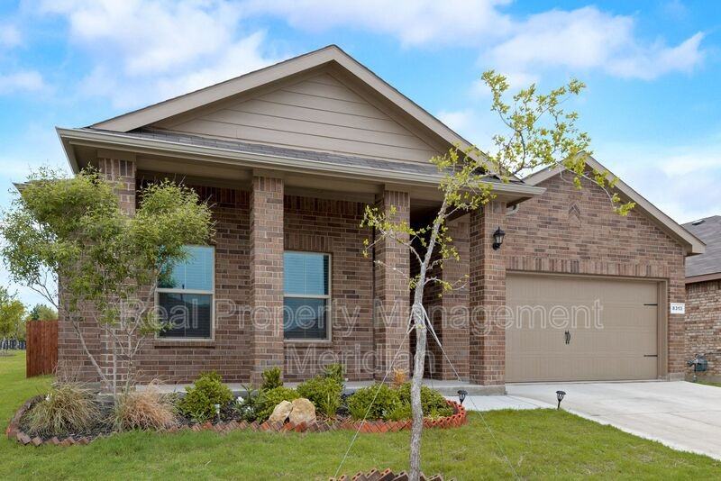 8313 Twisted Pine Way - Photo 2 of 21