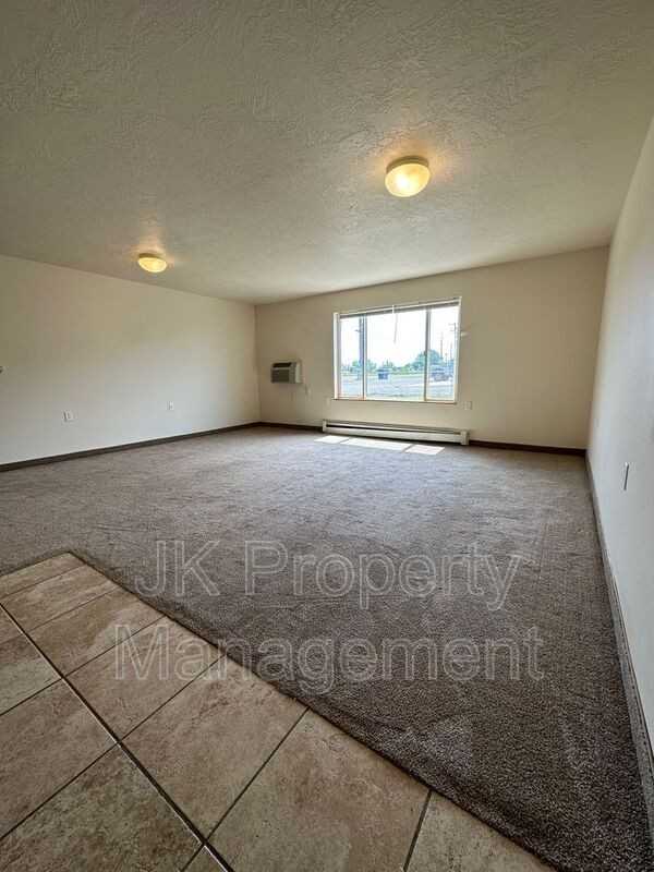 5112 4th Ave N #02 - Photo 2 of 27