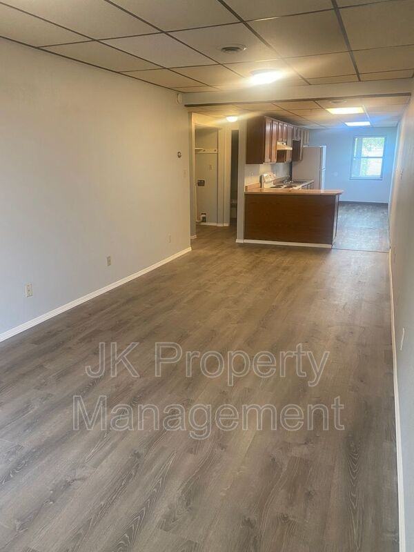 1200 1st Ave N #6 - Photo 4 of 20