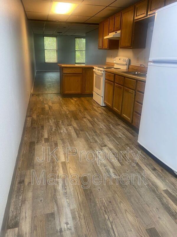 1200 1st Ave N #6 - Photo 6 of 20