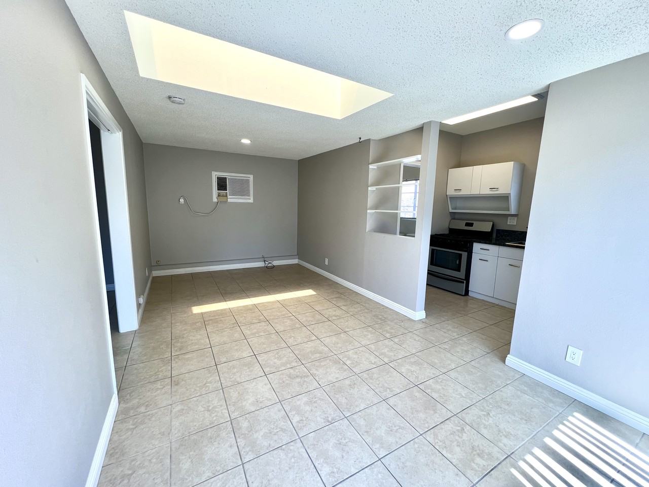 534 Baughman Ave - Photo 3 of 18