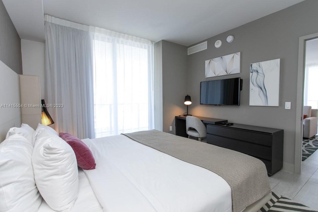 4010 S Ocean Dr #1201 - Photo 6 of 50