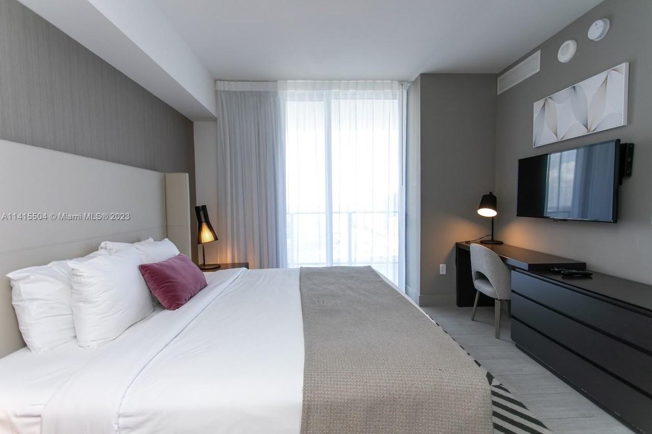 4010 S Ocean Dr #1201 - Photo 7 of 50