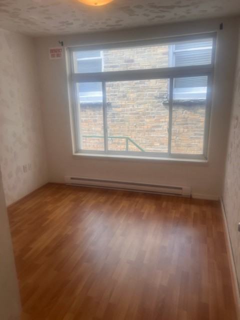 1221 Merchant St Frnt - Photo 2 of 8