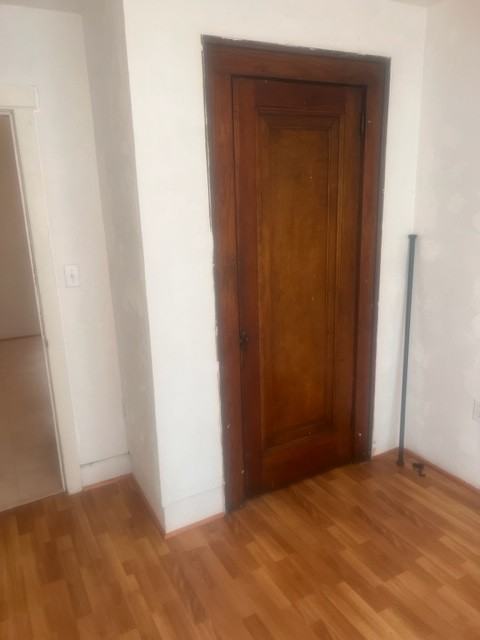 1221 Merchant St Frnt - Photo 3 of 8