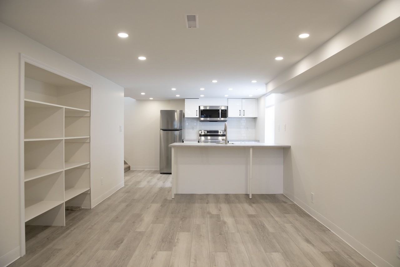 310 West 2nd Street #2 - Photo 5 of 21