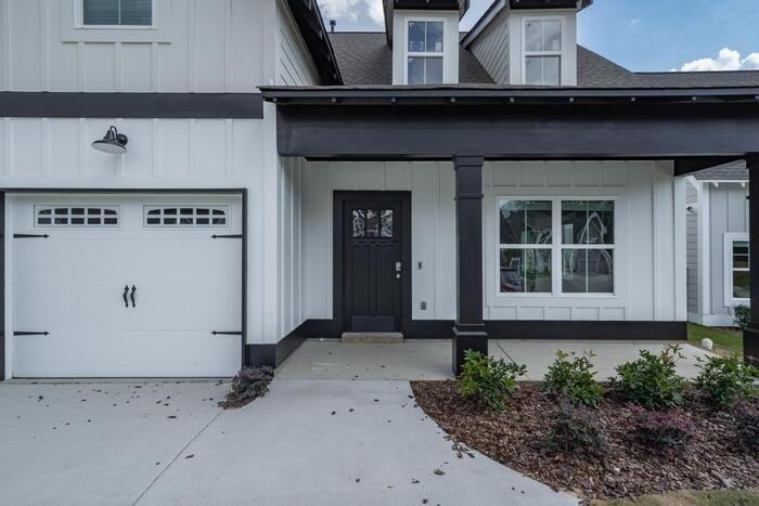 137 Patton Ave - Photo 3 of 36