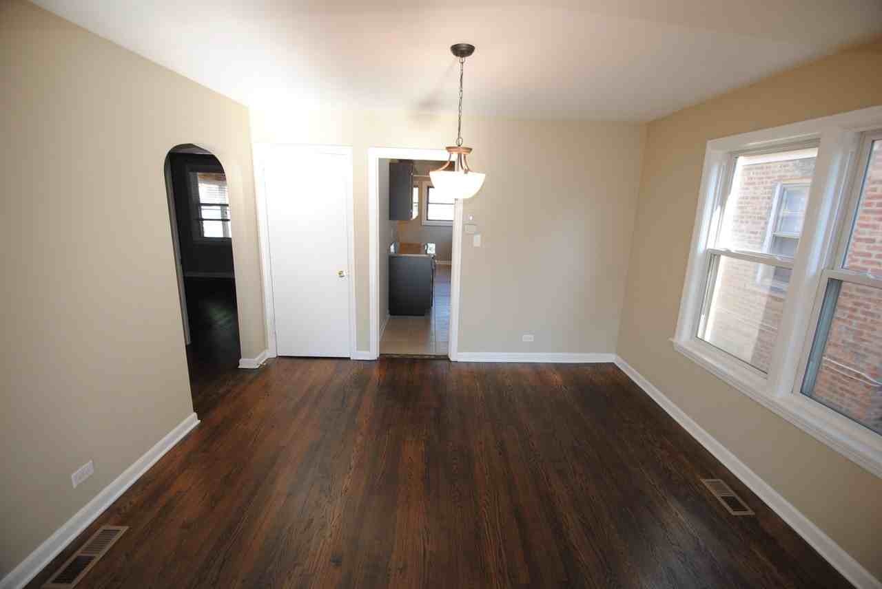 1634 N 78th Ct - Photo 2 of 8