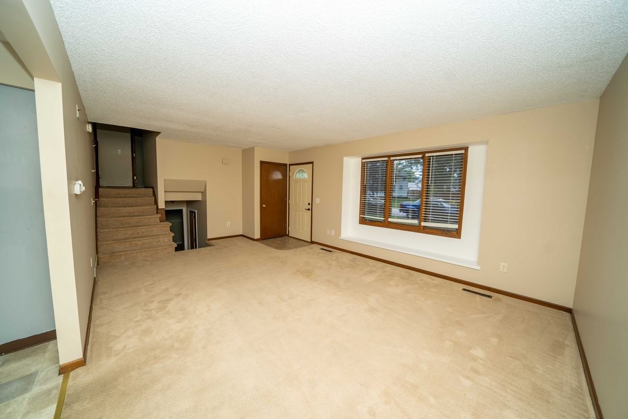211 5th St Nw #NA - Photo 2 of 22