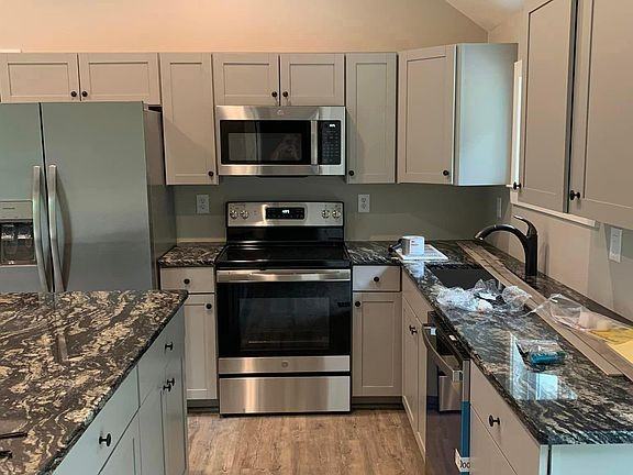 101 Spruce St #NA - Photo 3 of 13