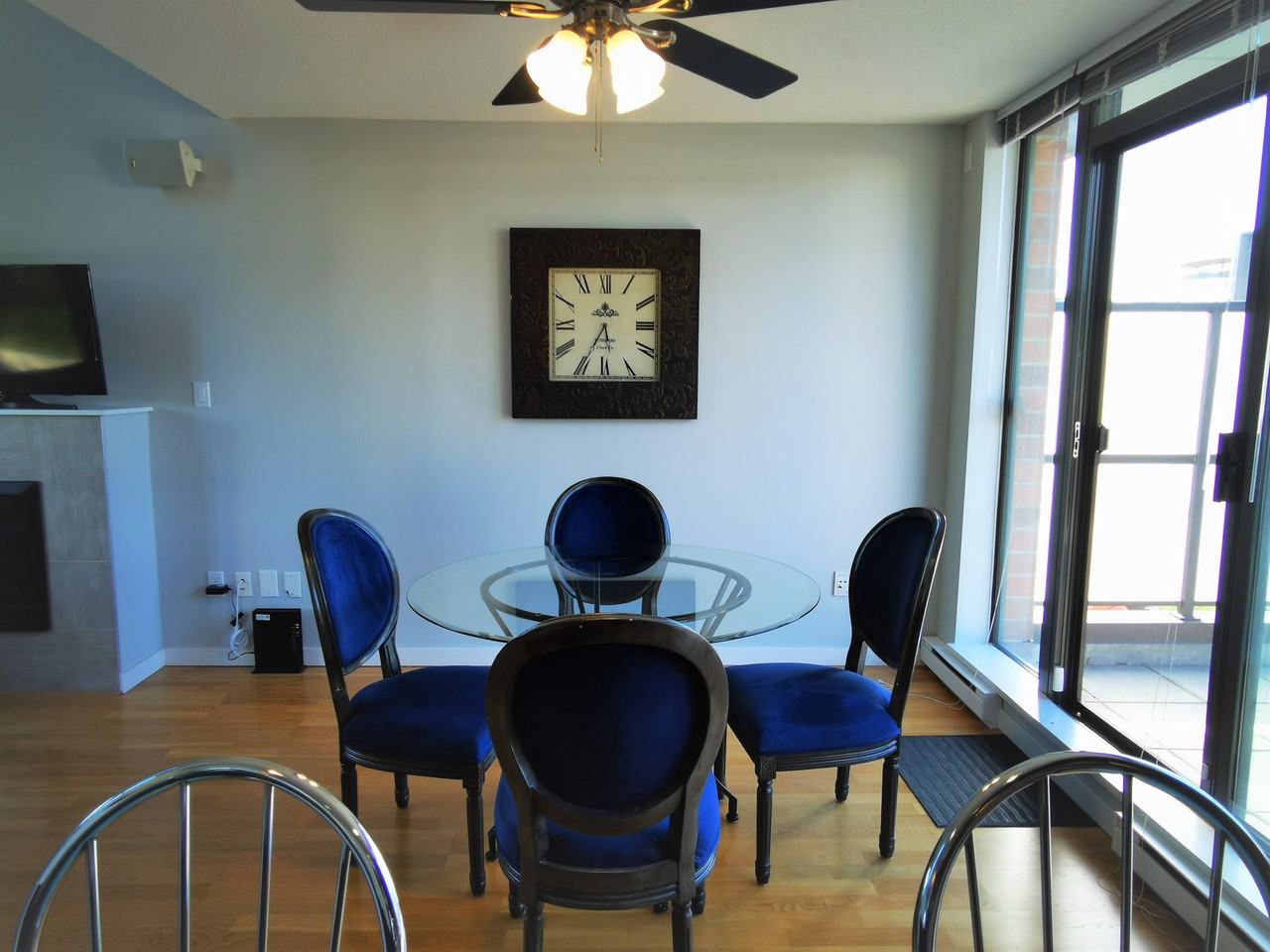 4118 Dawson Street #TH16 - Photo 4 of 19