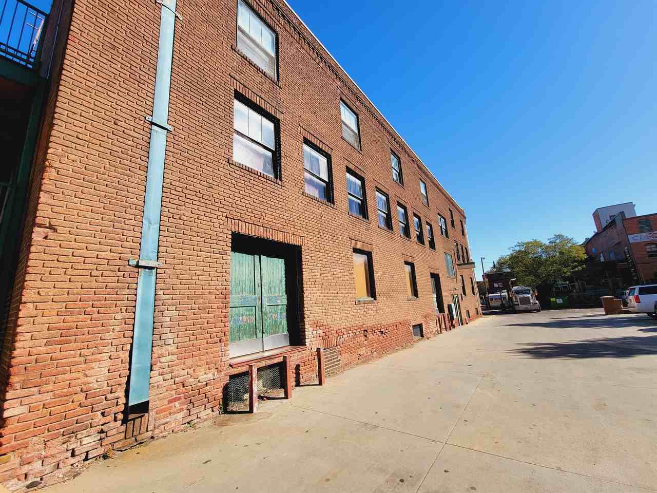 139 N Mead St #1 - Photo 3 of 20