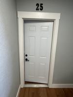 featured image of 280 W 17th St #25