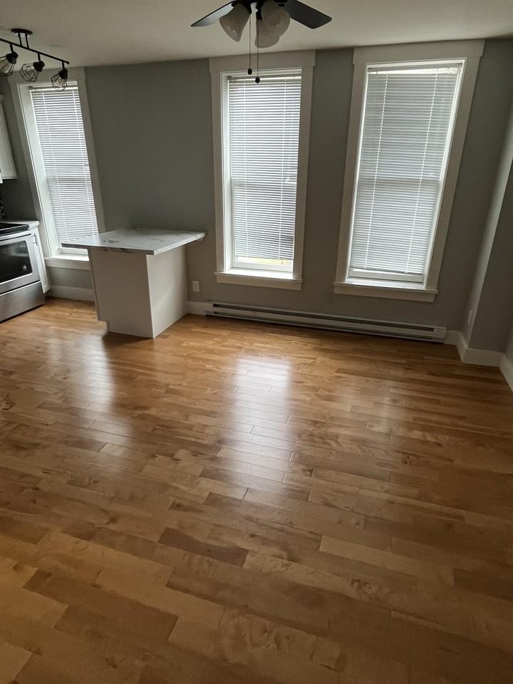 280 W 17th St #25 - Photo 3 of 8