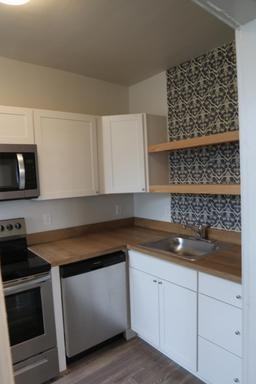 201 S Market St - Photo 6 of 22