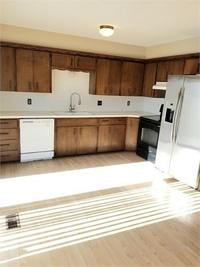 2217 S White Oak Dr - Photo 3 of 12