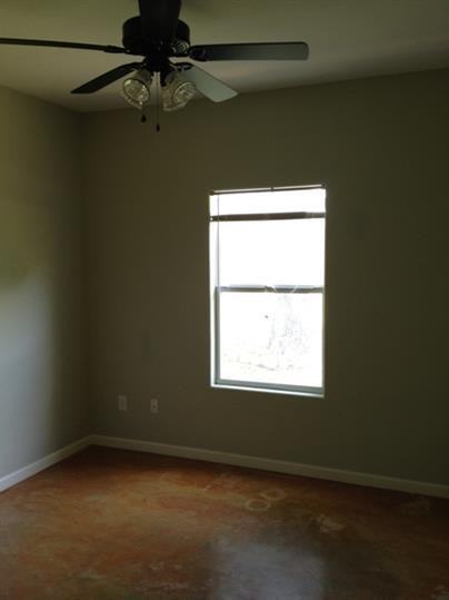 611 Valley St - Photo 3 of 10