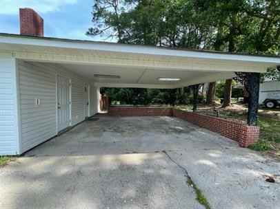 153 E Toombs Ave - Photo 2 of 29