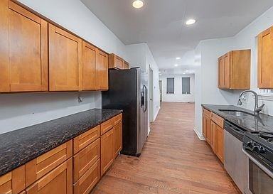 2817 Polk Ave #NA - Photo 2 of 4