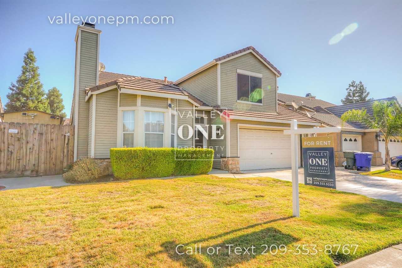 4521 Sun Ray Ln - Photo 2 of 45