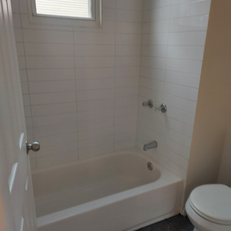 527 13th Ave #1 - Photo 3 of 5