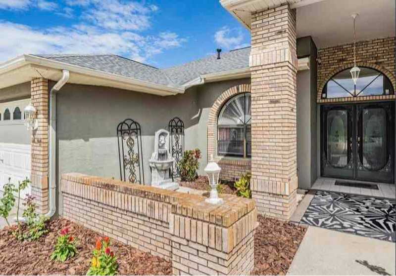 18196 Winding Oaks Blvd - Photo 2 of 9