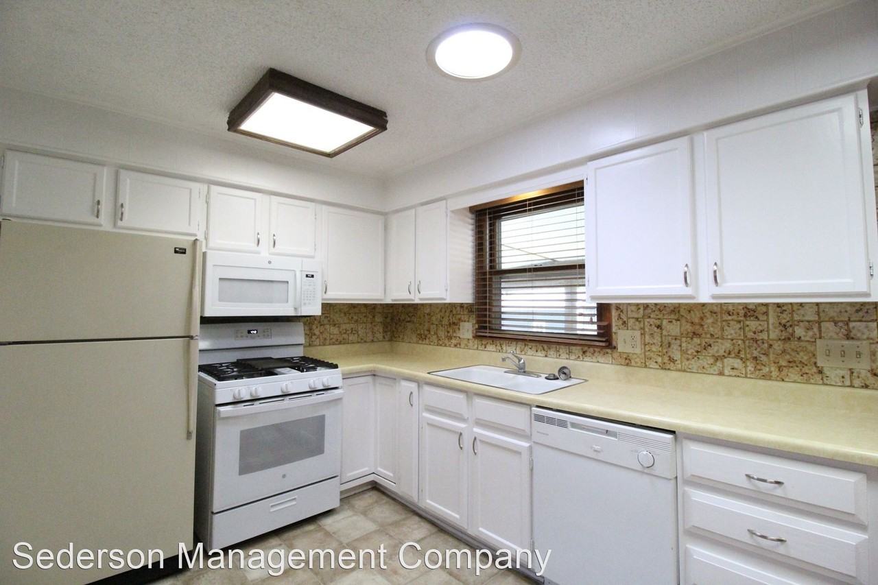 4519 Liberty St - Photo 3 of 14