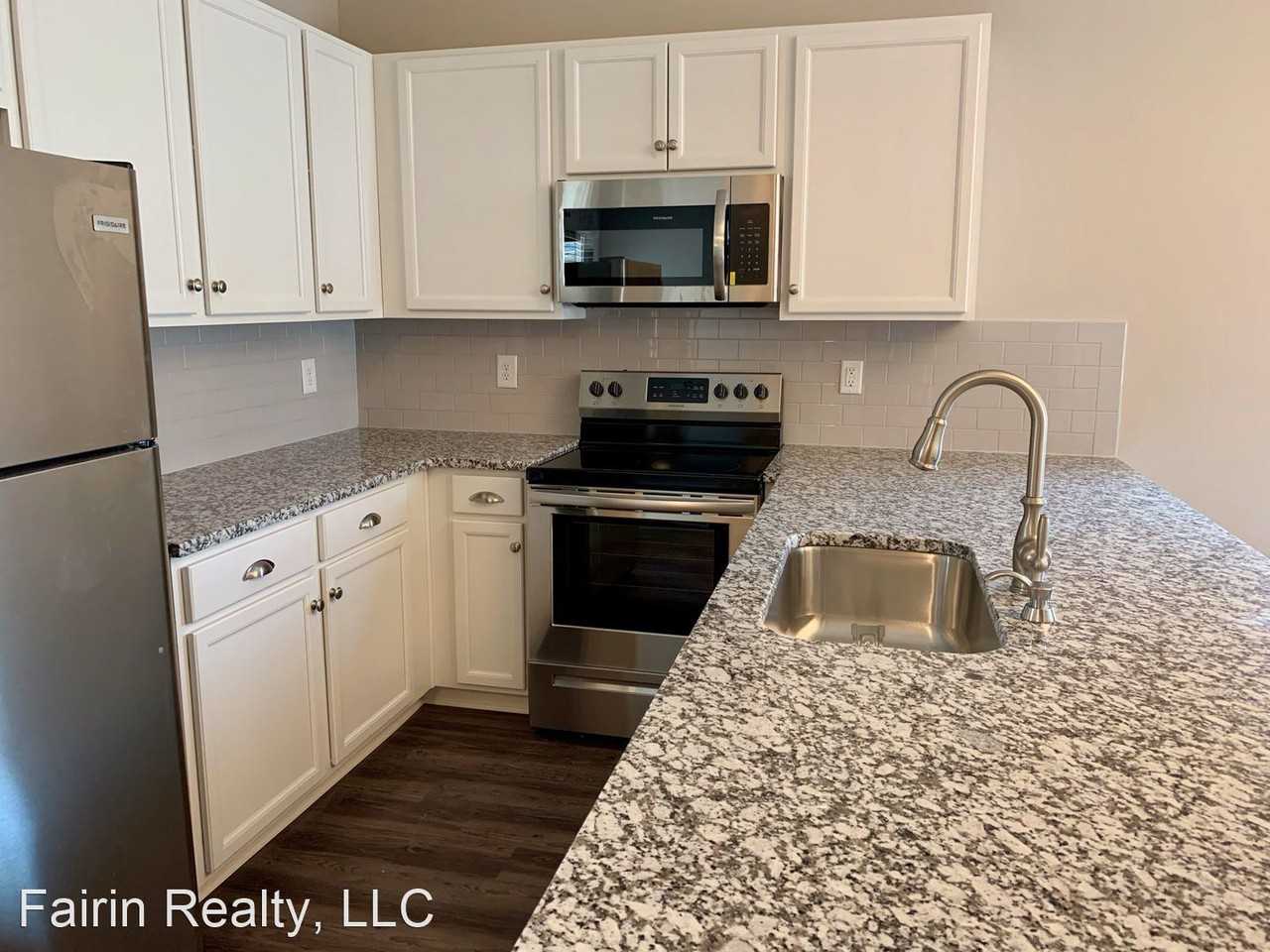 1263 Shades Ter - Photo 2 of 30