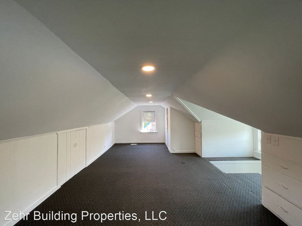 1022 S Morgan St - Photo 2 of 8