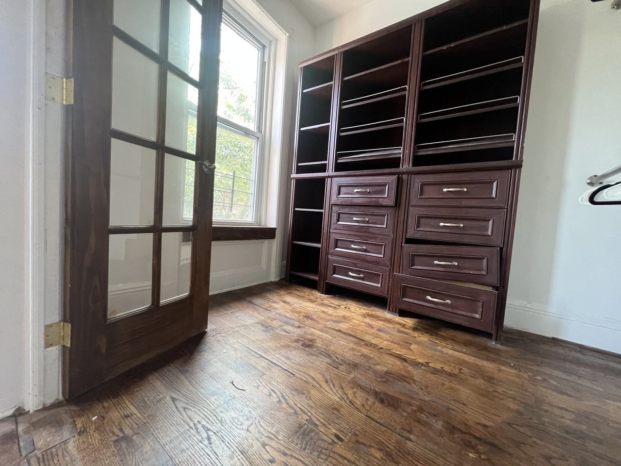 Eldert St & Bushwick Ave - Photo 2 of 6