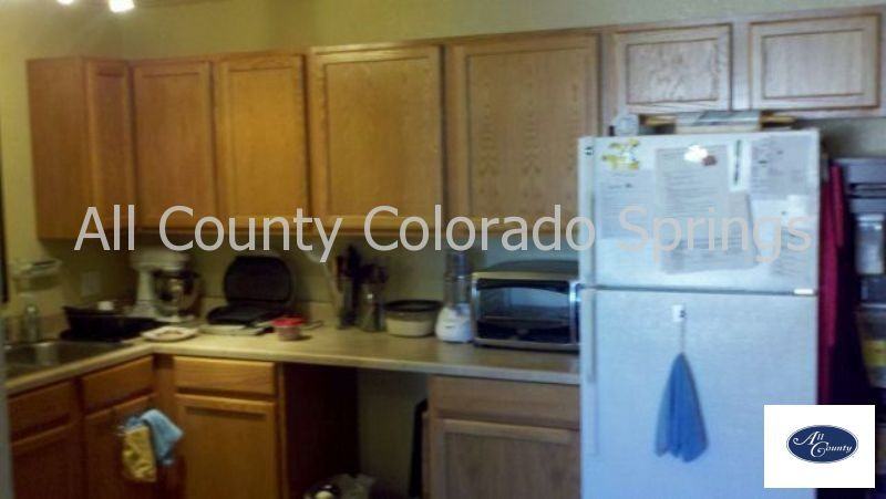 216 W Alabama Ave - Photo 2 of 10