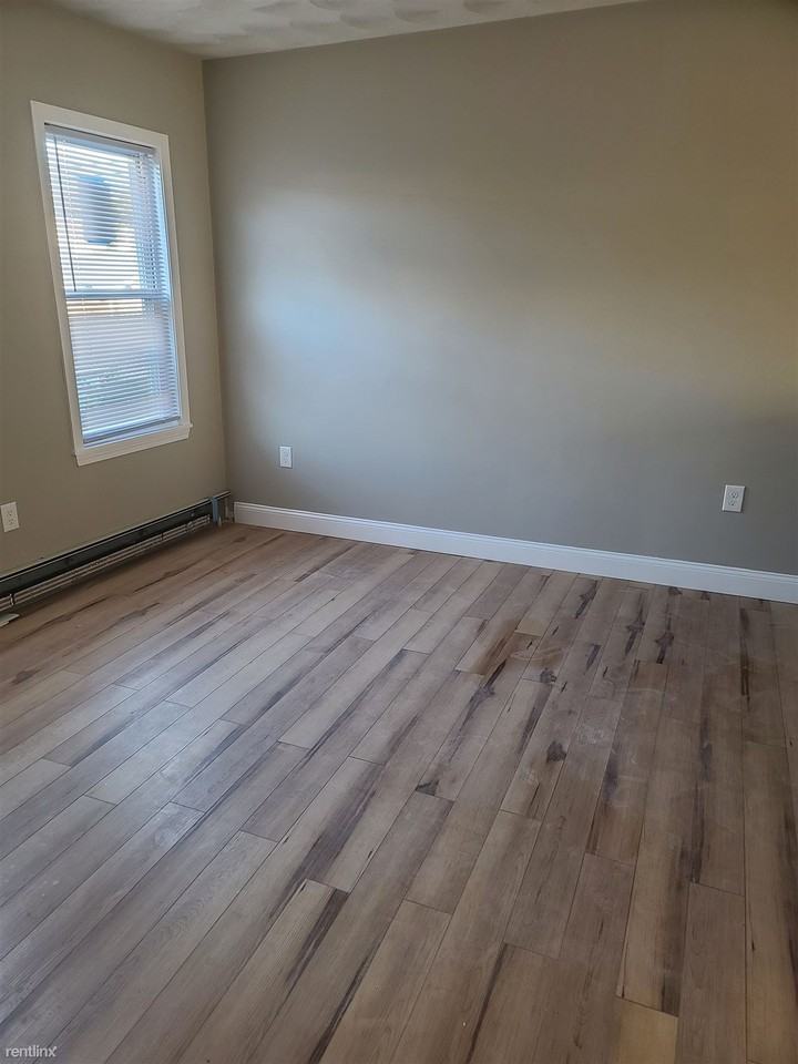 13 Mowry St - Photo 3 of 3