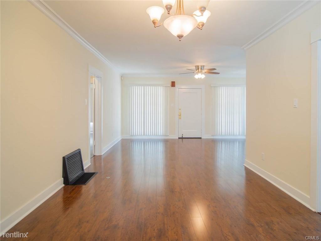 1003 N Louise St - Photo 3 of 10