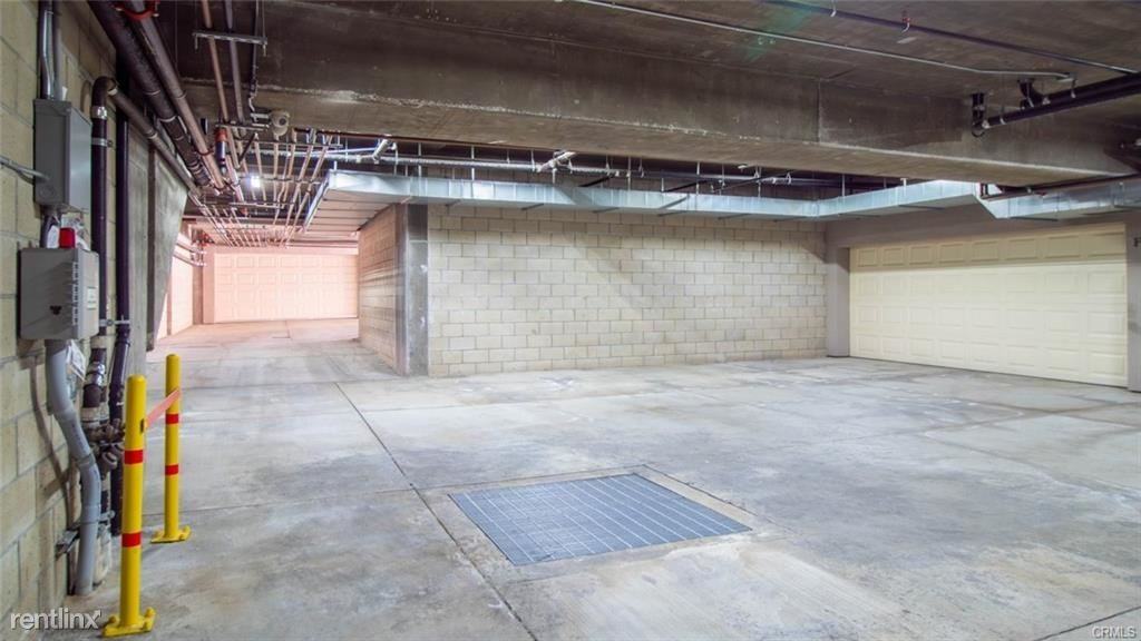 2222 Montrose Ave #F - Photo 2 of 10