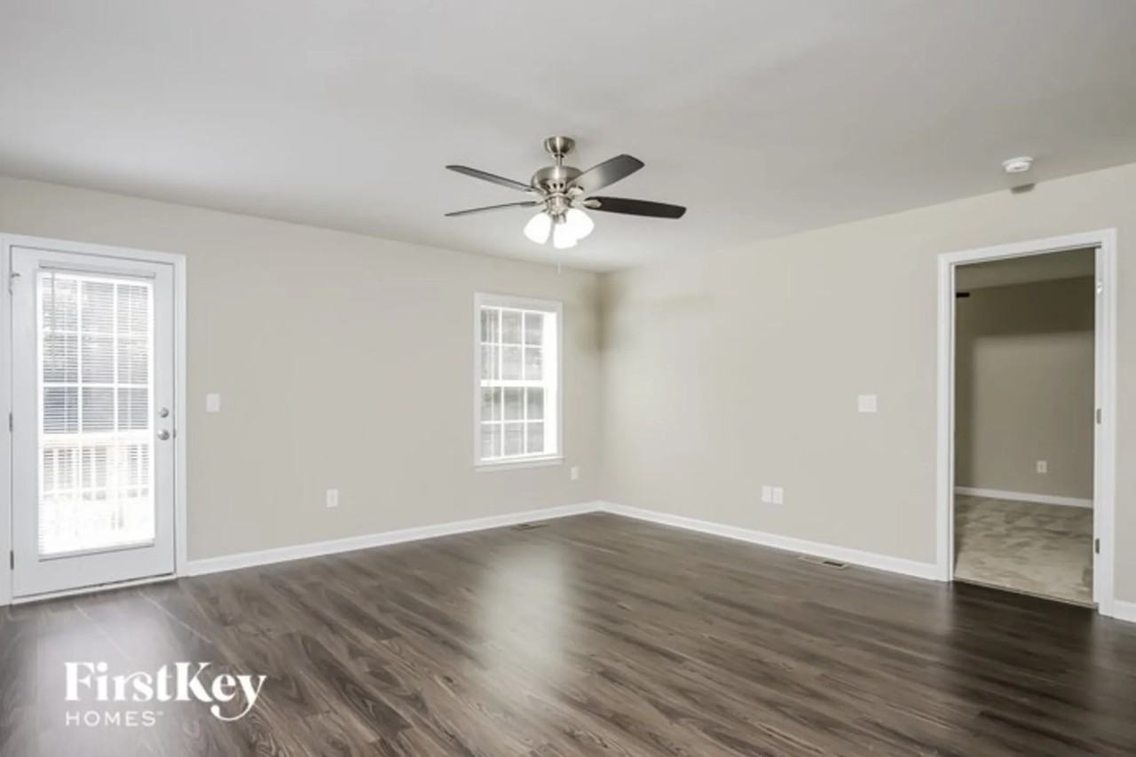 3901 Frazier Rd - Photo 2 of 12