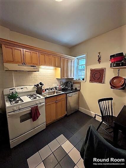 245 Cambridge St #1 - Photo 3 of 11