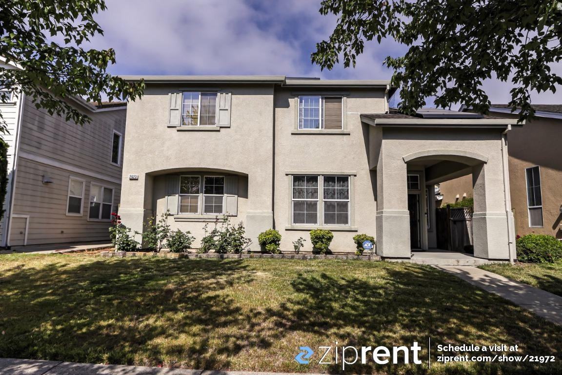 2623 Rosevine Ln, Santa Rosa, CA 95407 4 Bedroom House for 3,500/month