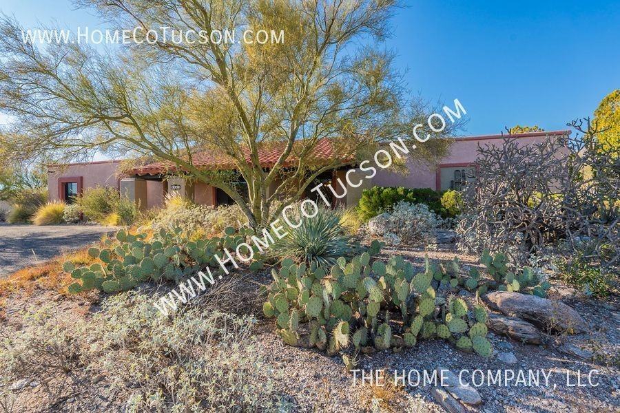 5963 Short Term Foothills Sunrise/Craycroft - Photo 3 of 43