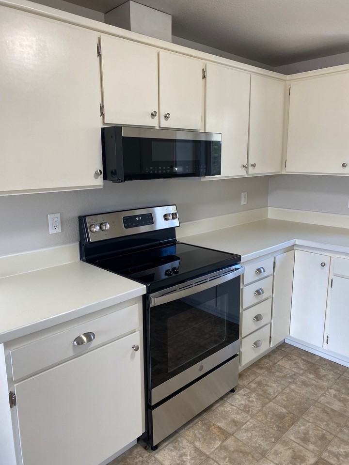 1630 13th Street - Photo 3 of 10