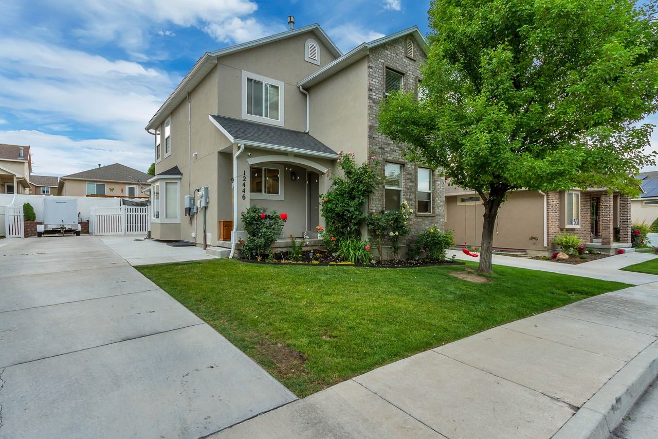 12446 S Mayan St #NA - Photo 3 of 21