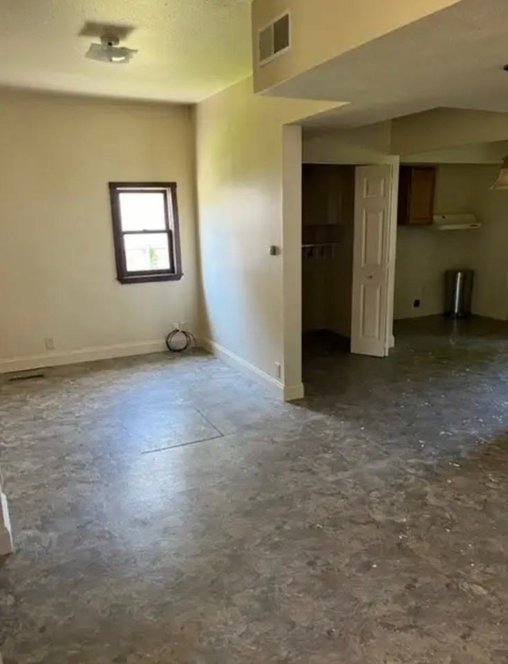 645 Wood St #NA - Photo 3 of 20