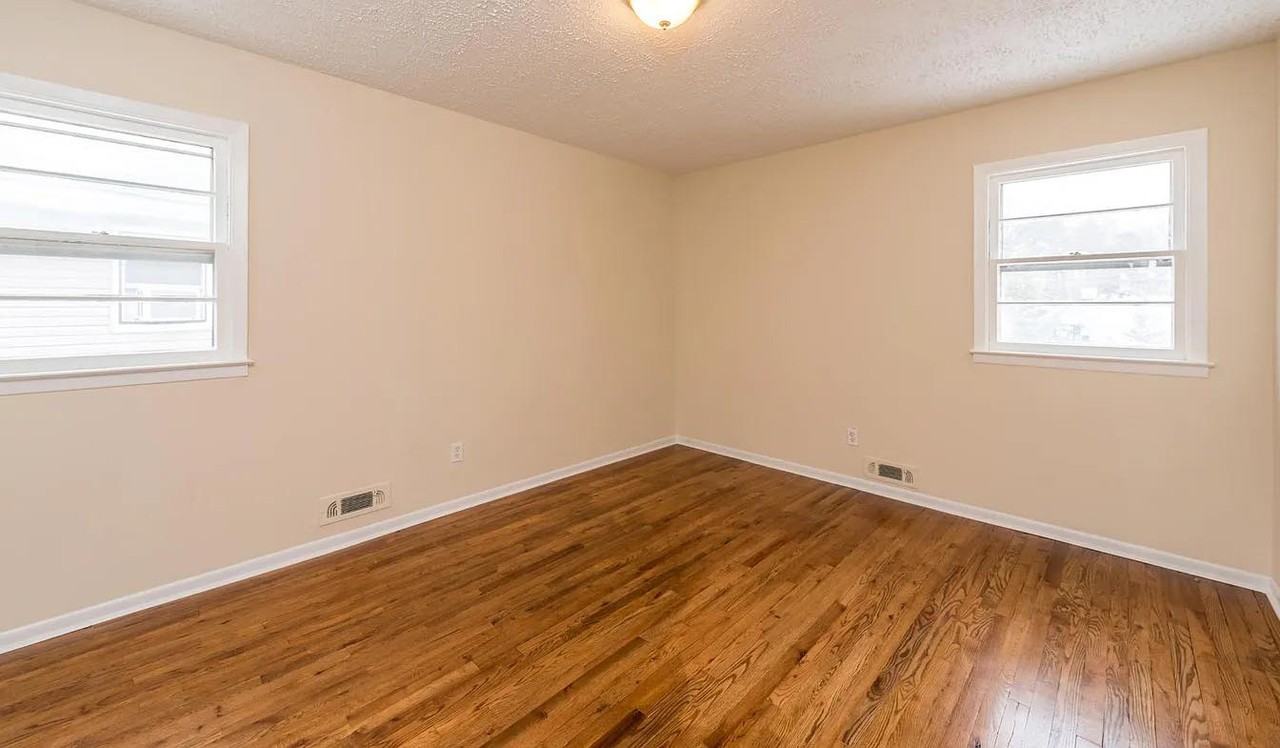 7 Lee Ct #NA - Photo 2 of 17