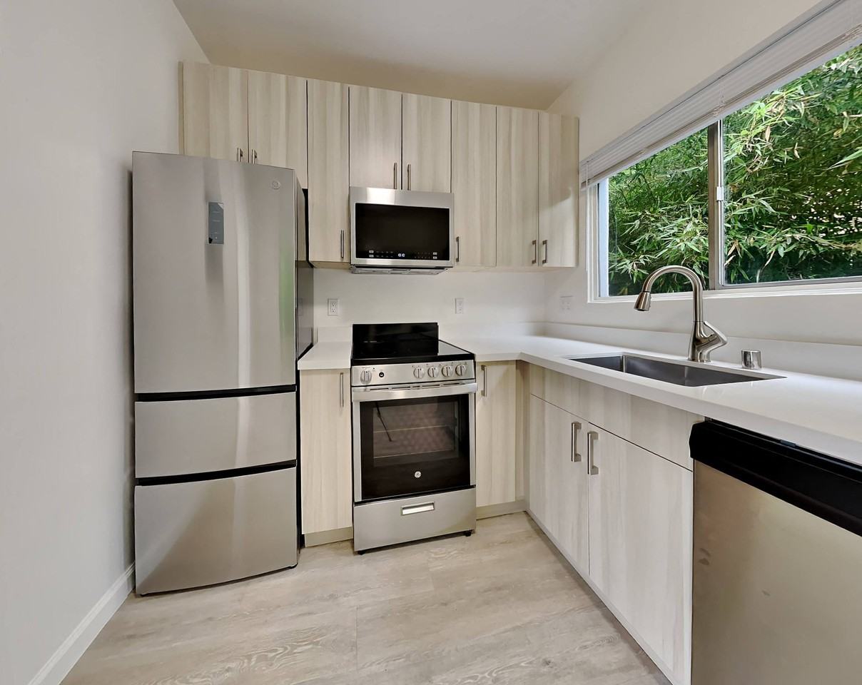 1146 McKinley Ave. - Photo 3 of 15