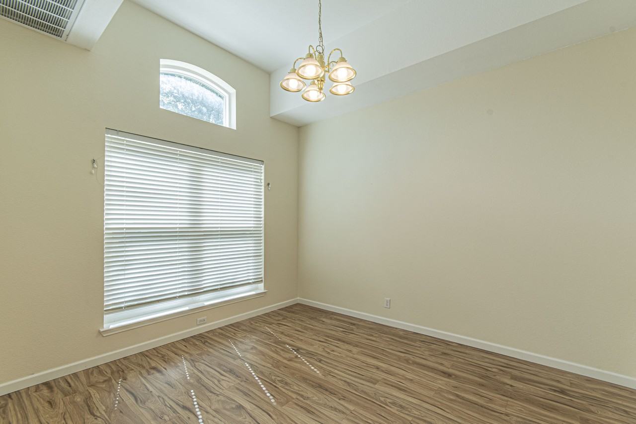 2208 Portwood Bend Cv #1 - Photo 5 of 16