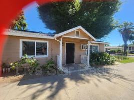 featured image of 1142 Indiana St